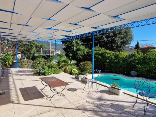 Maison vente à Arrondissement de Toulon, Le Revest-les-eaux