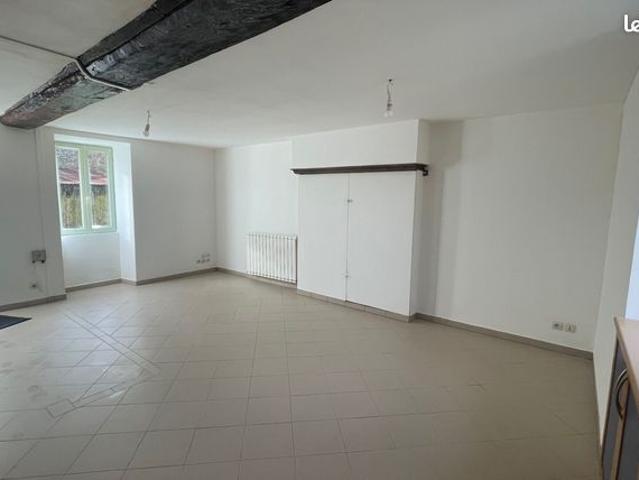 Maison vente à Mayenne, Montreuil-poulay