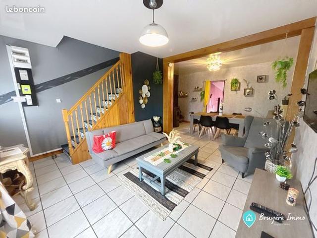 Maison vente à Vervins, Effry