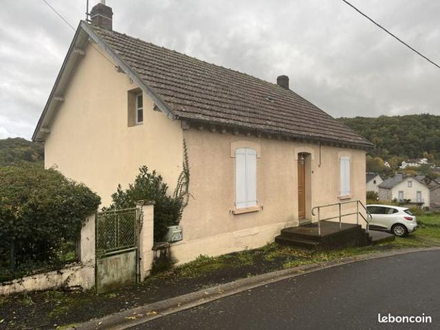 Maison vente à Mauriac, Ydes