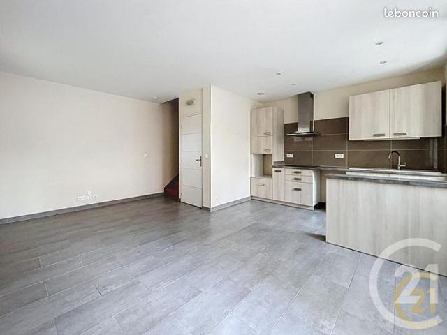 Maison vente à Créteil, Villecresnes