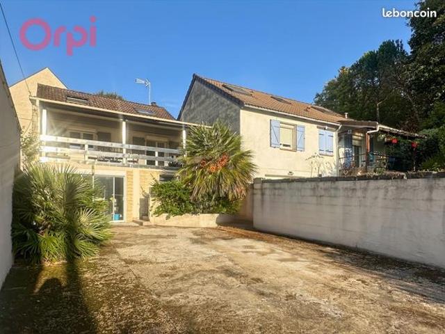 Maison vente à La Ville-du-Bois, Essonne