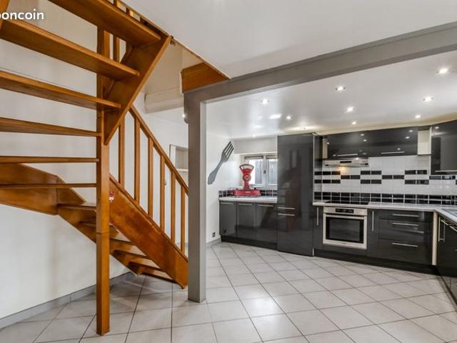Maison vente à Saint-Julien-en-Genevois, Vétraz-monthoux