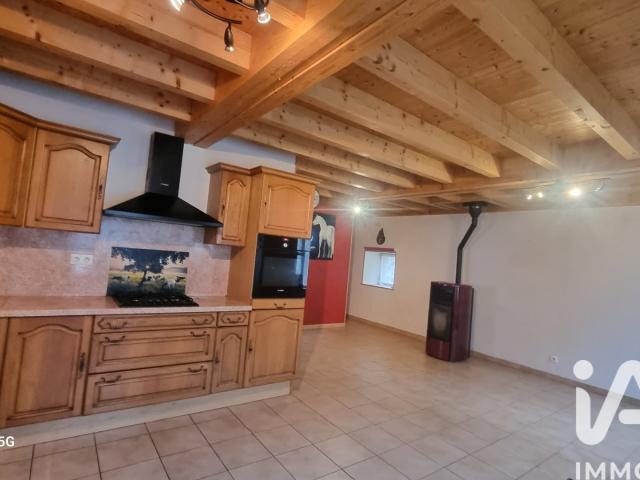 Maison vente à La Gratade, Rochefort-Montagne
