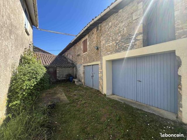 Maison vente à Confolens, Chasseneuil-sur-bonnieure