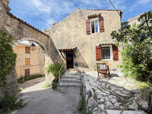 Maison vente à Brignoles, Aiguines
