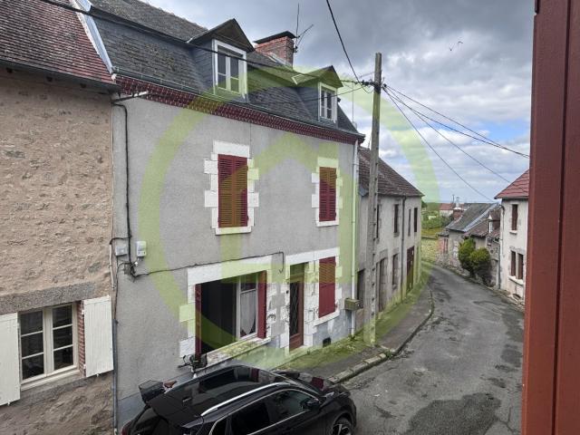 Maison vente à Aubusson, Chénérailles
