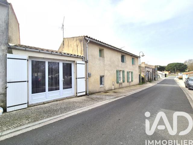 Maison vente à Rochefort, Hiers-brouage