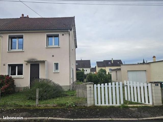 Maison vente à La Flèche, Lhomme