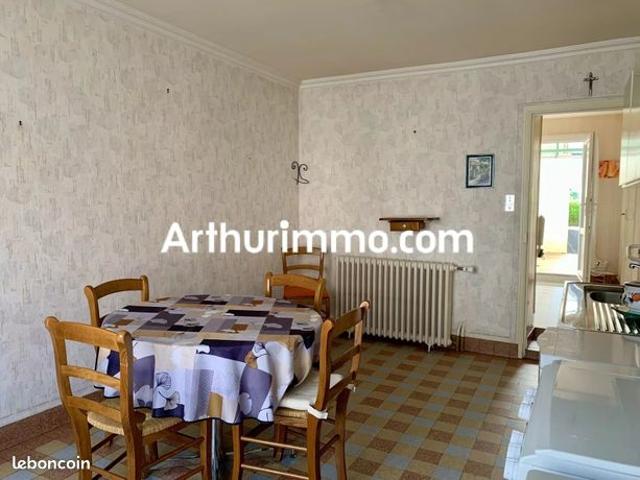 Maison vente à Bressuire, La Petite-boissière