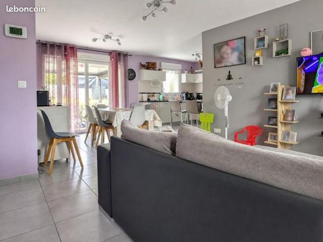 Maison vente à Sigournais, Vendée