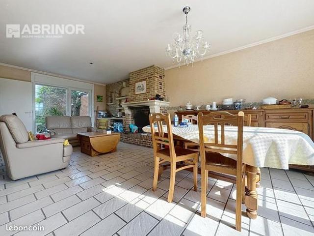 Maison vente à Lille, Cysoing