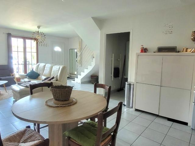 Maison vente à Senlis, Chambly
