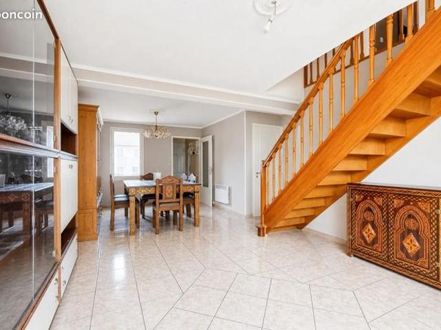 Maison vente à Versailles, Trappes