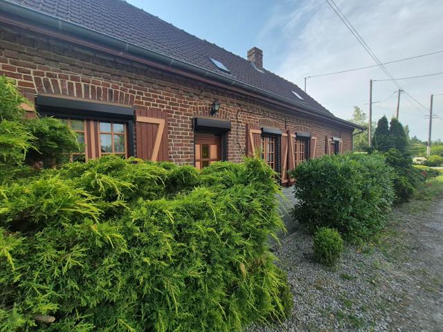 Maison vente à La Pierrière, Busnes