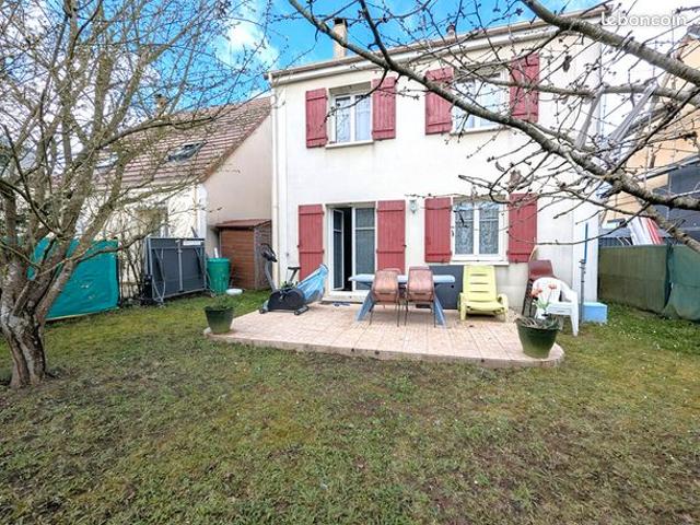 Maison vente à Versailles, Trappes