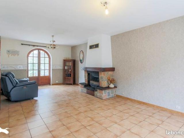 Maison vente à Pontoise, Marines