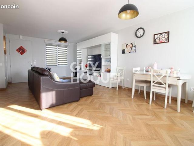 Maison vente à Melun, Guignes