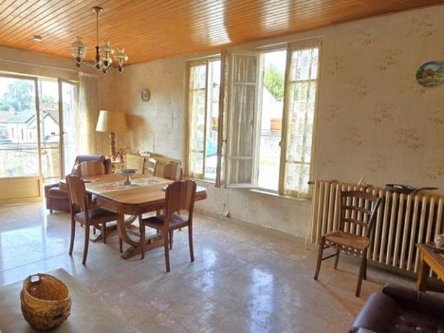 Maison vente à Autun, Le Creusot