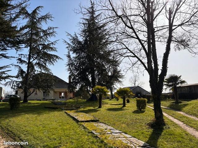 Maison vente à La Flèche, Luché-pringé