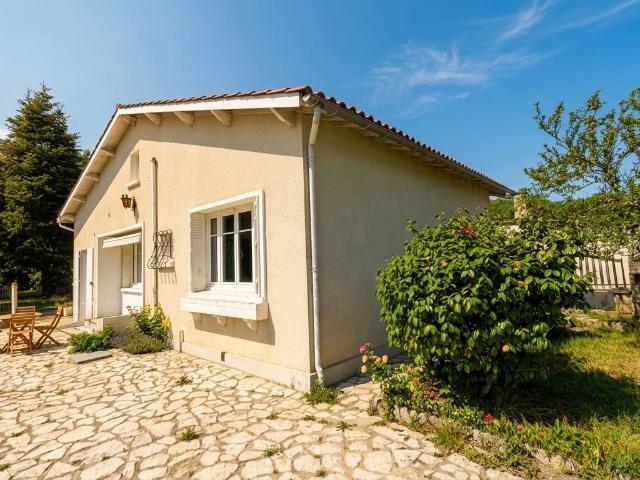 Maison vente à Jonzac, Saint-aigulin