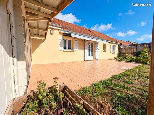 Maison vente à Arnage, Sarthe
