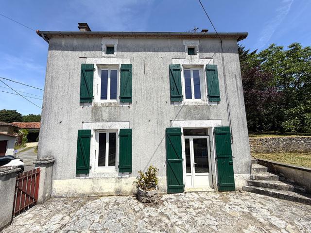 Maison vente à Chalais, Saint-Claud