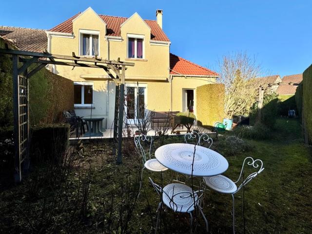 Maison vente à Senlis, Chambly