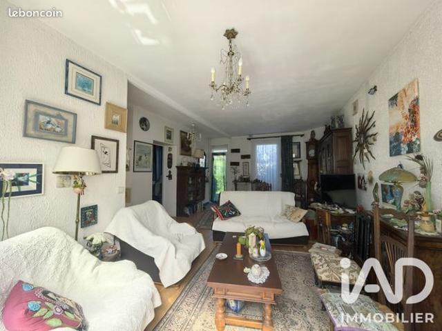 Maison vente à Saint-Germain-en-Laye, Carrières-sur-seine