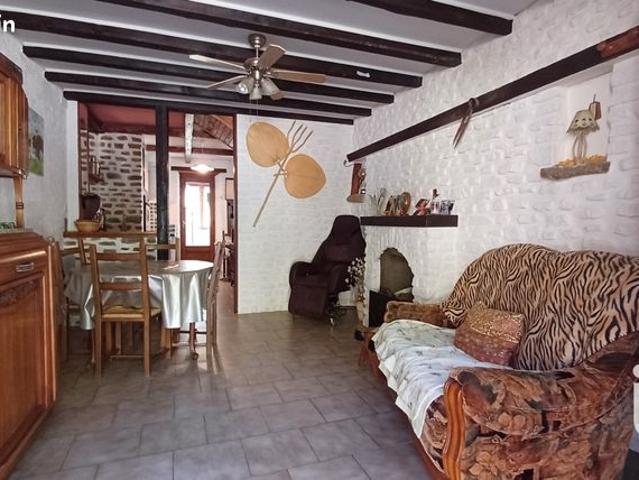 Maison vente à Largentière, Barnas