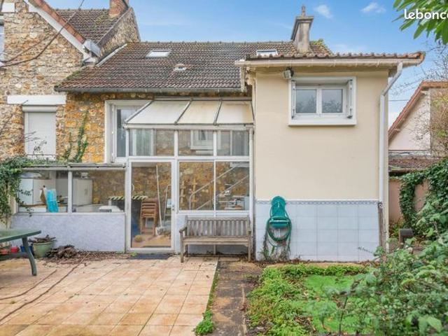 Maison vente à Versailles, Trappes