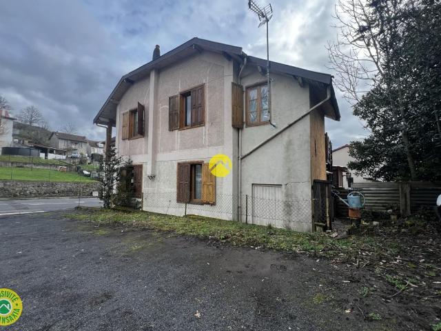 Maison vente à Mauriac, Ydes