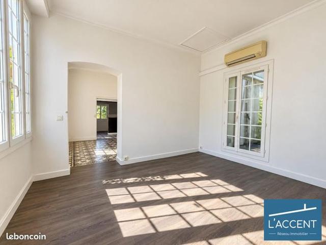 Maison vente à Nîmes, Gard