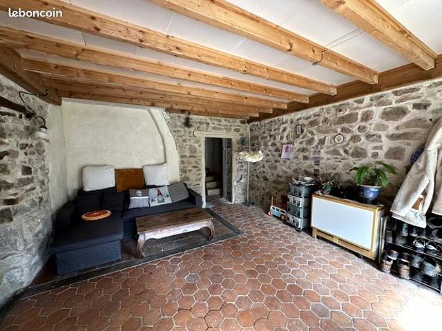 Maison vente à Vichy, Laprugne