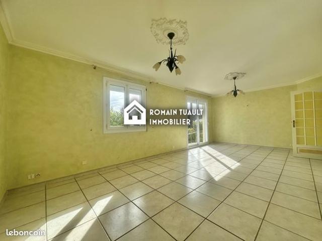 Maison vente à Château-Gontier, Quelaines-saint-gault