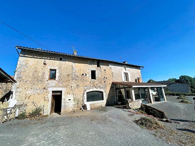 Maison vente à Nontron, Nouvelle-Aquitaine