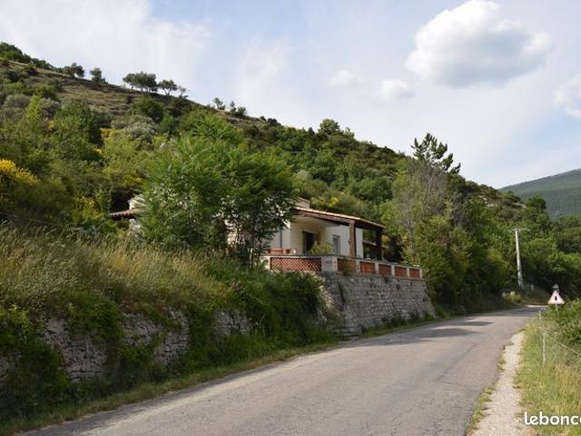 Maison vente à Nyons, Montbrun-les-bains