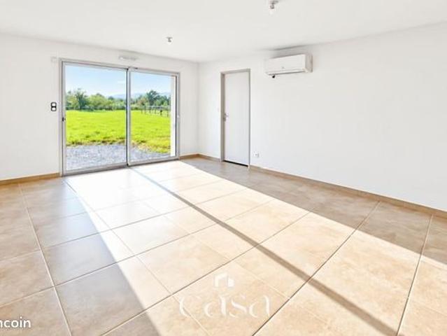 Maison vente à Vouziers, Falaise