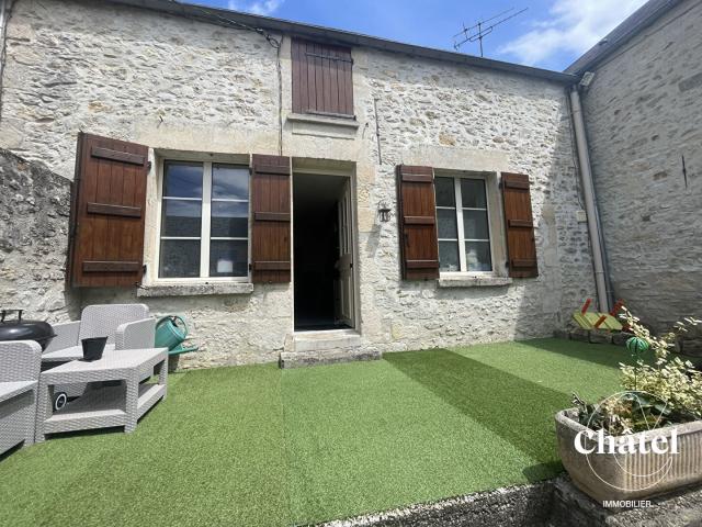 Maison vente à Senlis, Brasseuse