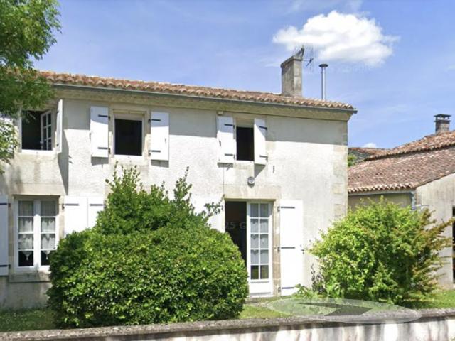 Maison vente à Saint-Jean-d'Angély, Paillé