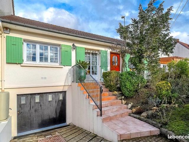 Maison vente à Pontoise, Mériel