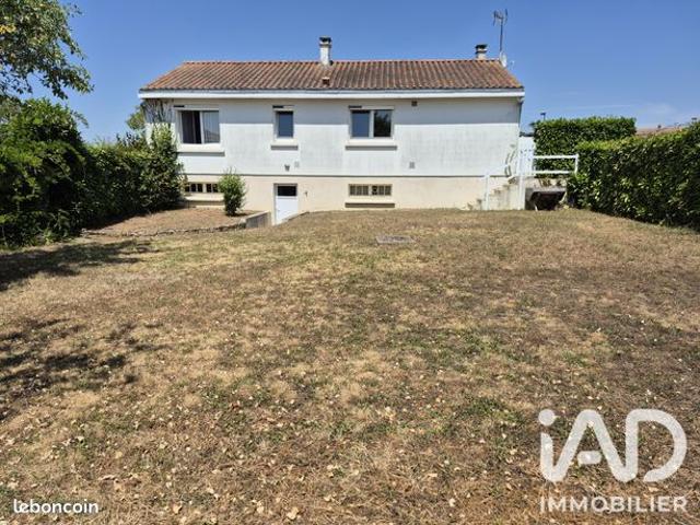 Maison vente à Sigournais, Vendée