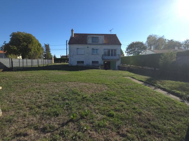 Maison vente à Pierre brune, Chantonnay