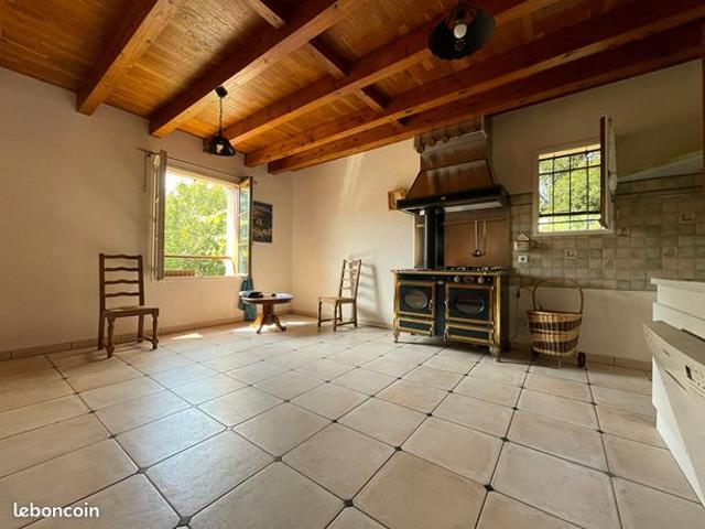 Maison vente à Laroquevieille, Cantal