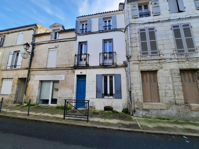 Maison vente à Saintes