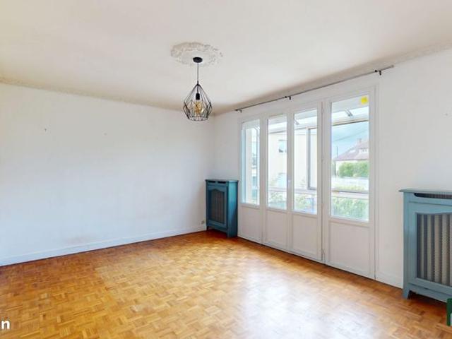 Maison vente à Chartres, Lèves
