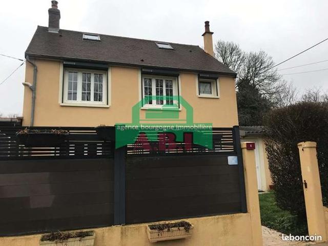 Maison vente à Clamecy, Varzy