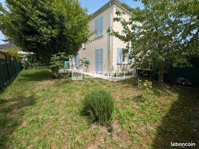 Maison vente à Versailles, Plaisir