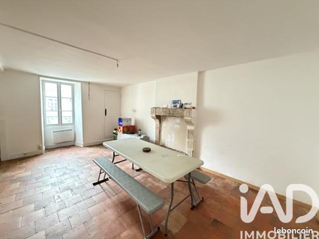 Maison vente à La Flèche, Courcelles-la-forêt
