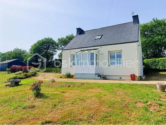 Maison vente à Locmaria-Berrien, Plouyé